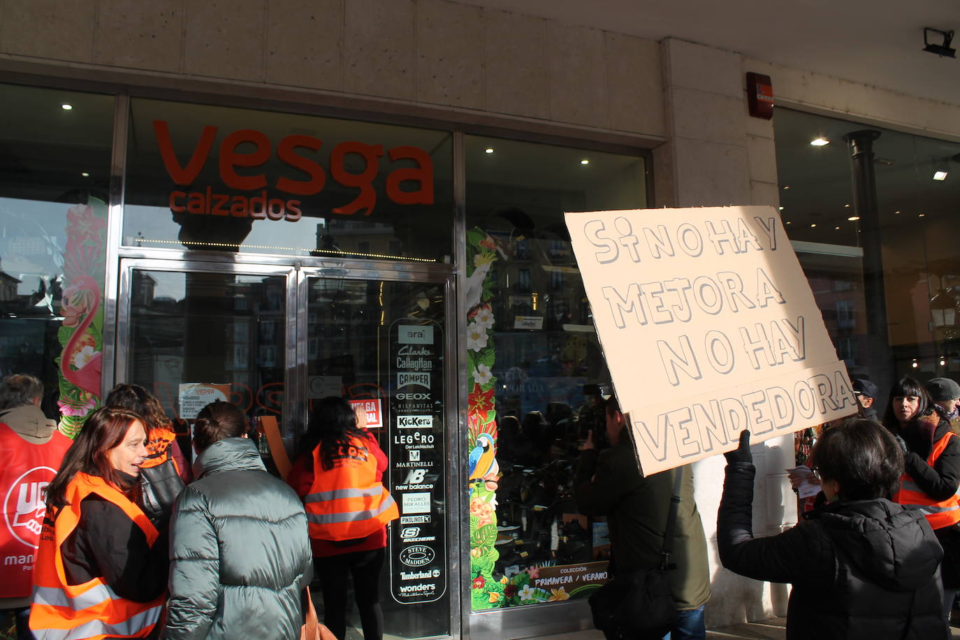 Fotos: Huelga en el comercio de Burgos