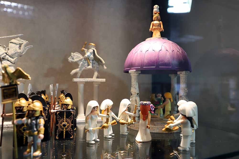 Fotos: Imágenes de la exposición &#039;Los clicks de Playmobil suben el telón&#039;