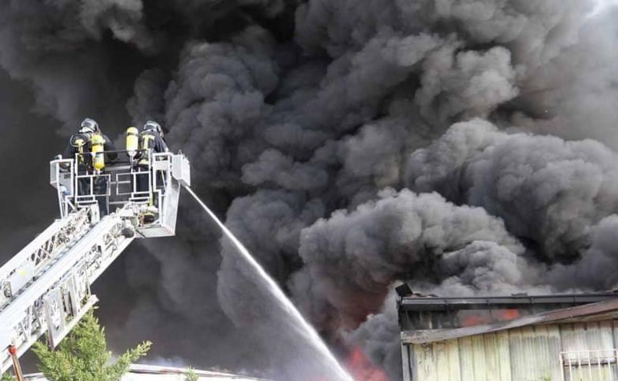 Imagen de una intervención de los bomberos.