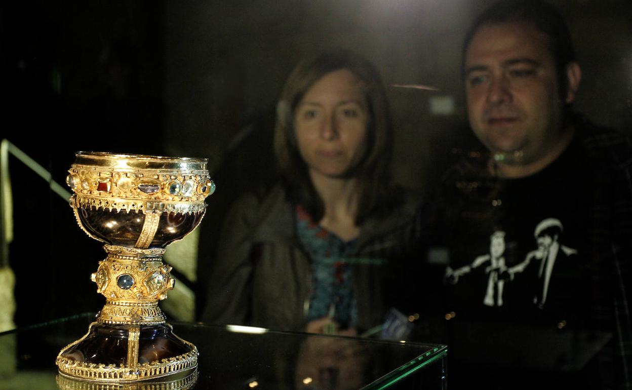 Cáliz de doña Urraca expuesto en el Museo de San Isidoro de la capital leonesa.