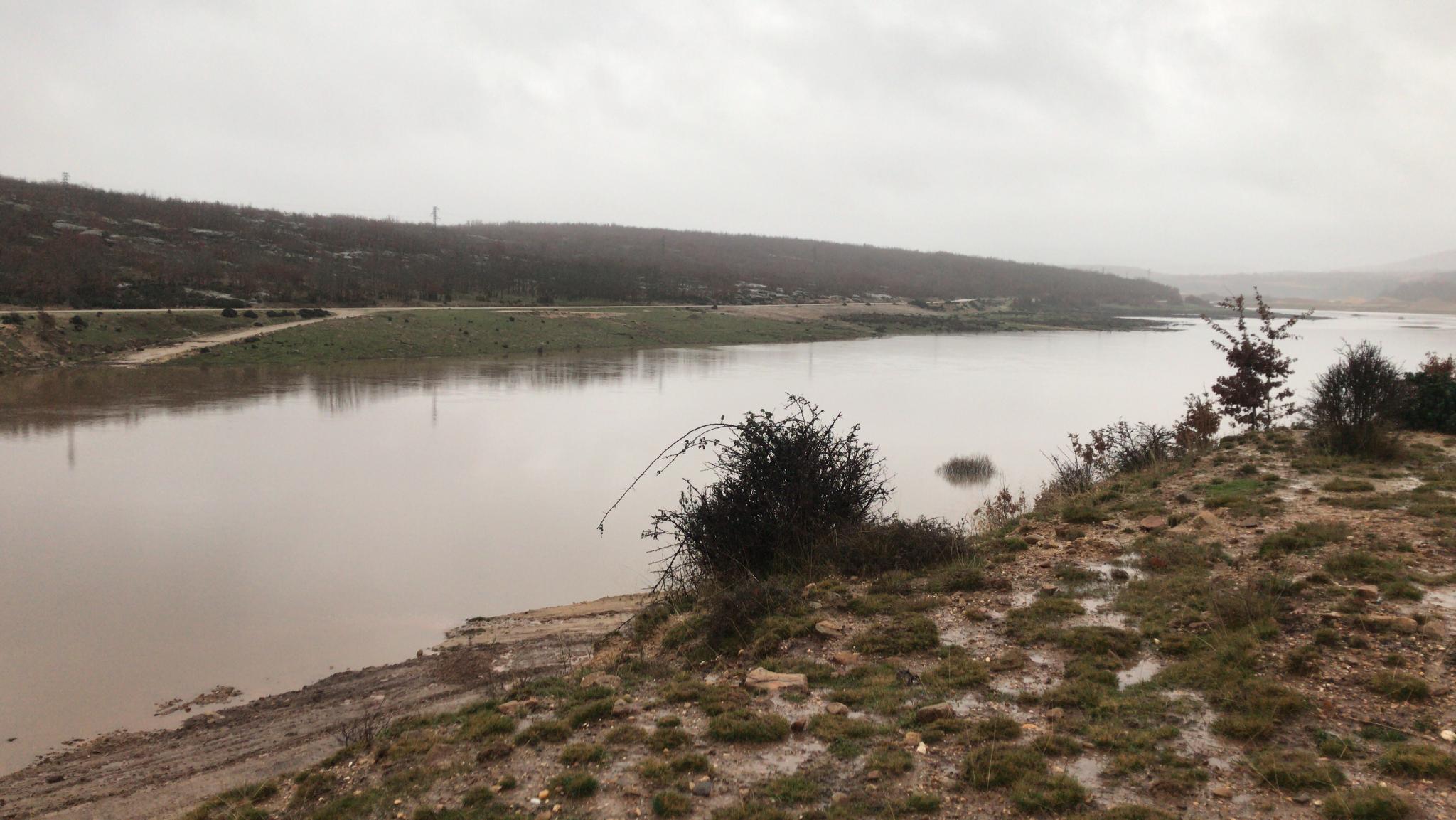 Presa de cola del pantano de Castrovido en Palacios de la Sierra.