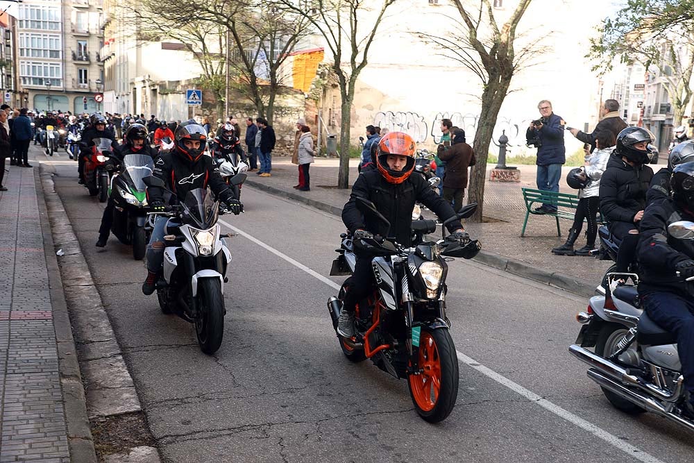 Papá Noel llega en moto