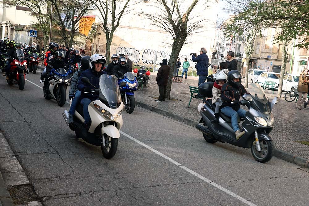 Papá Noel llega en moto