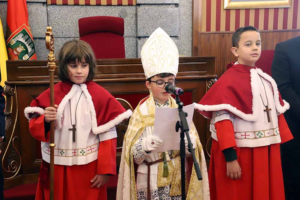 Fotos: La limpieza del Vena y los autónomos, entre las preocupaciones del Obispillo de 2019