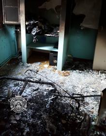 Imagen secundaria 2 - Un incendio calcina un colchón en una vivienda de Cueva de Juarros