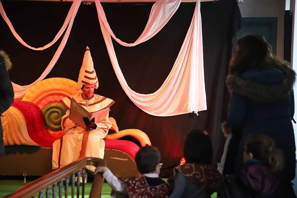 Fotos: Emisarios y pajes reales, avanzadilla de Melchor, Gaspar y Baltasar