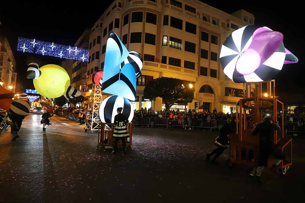 Multitudinaria Cabalgata para ver los primeros pasos de los Reyes en la capital burgalesa.