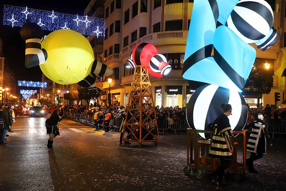 Multitudinaria Cabalgata para ver los primeros pasos de los Reyes en la capital burgalesa.