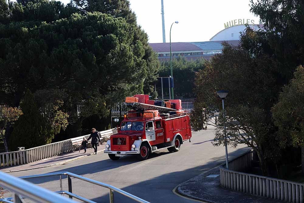 Fotos: Los Reyes Magos han visitado a los mayores de la residencia Teresa Jornet