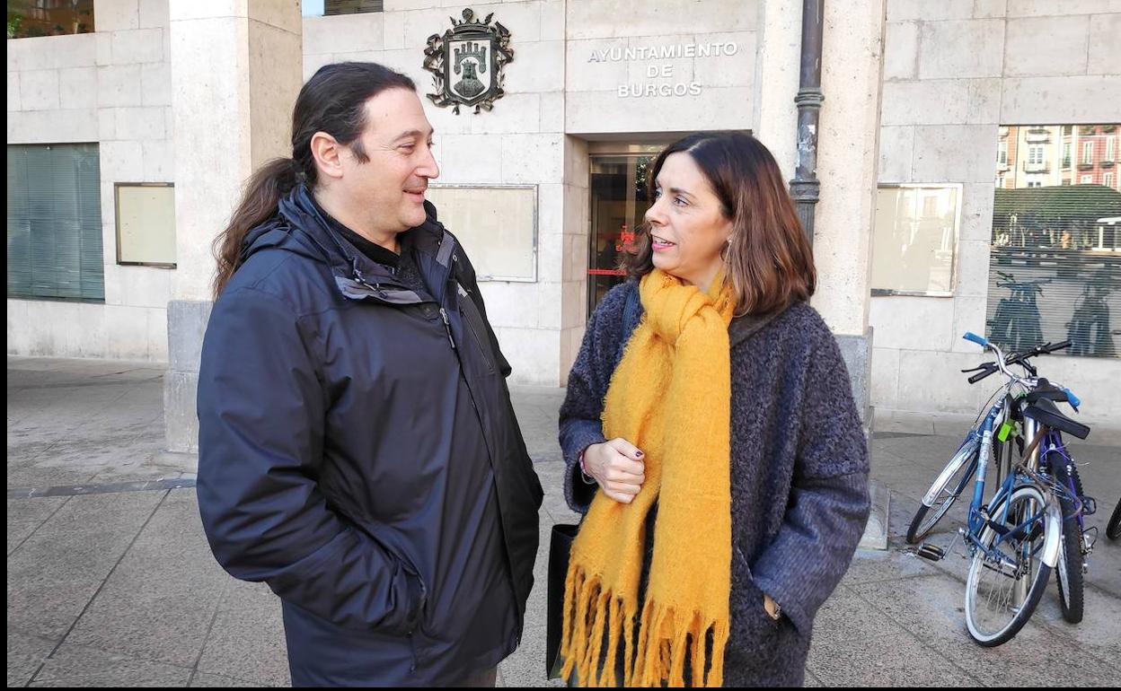 Israel Hernando y Marga Arroyo, concejales de Podemos en Burgos