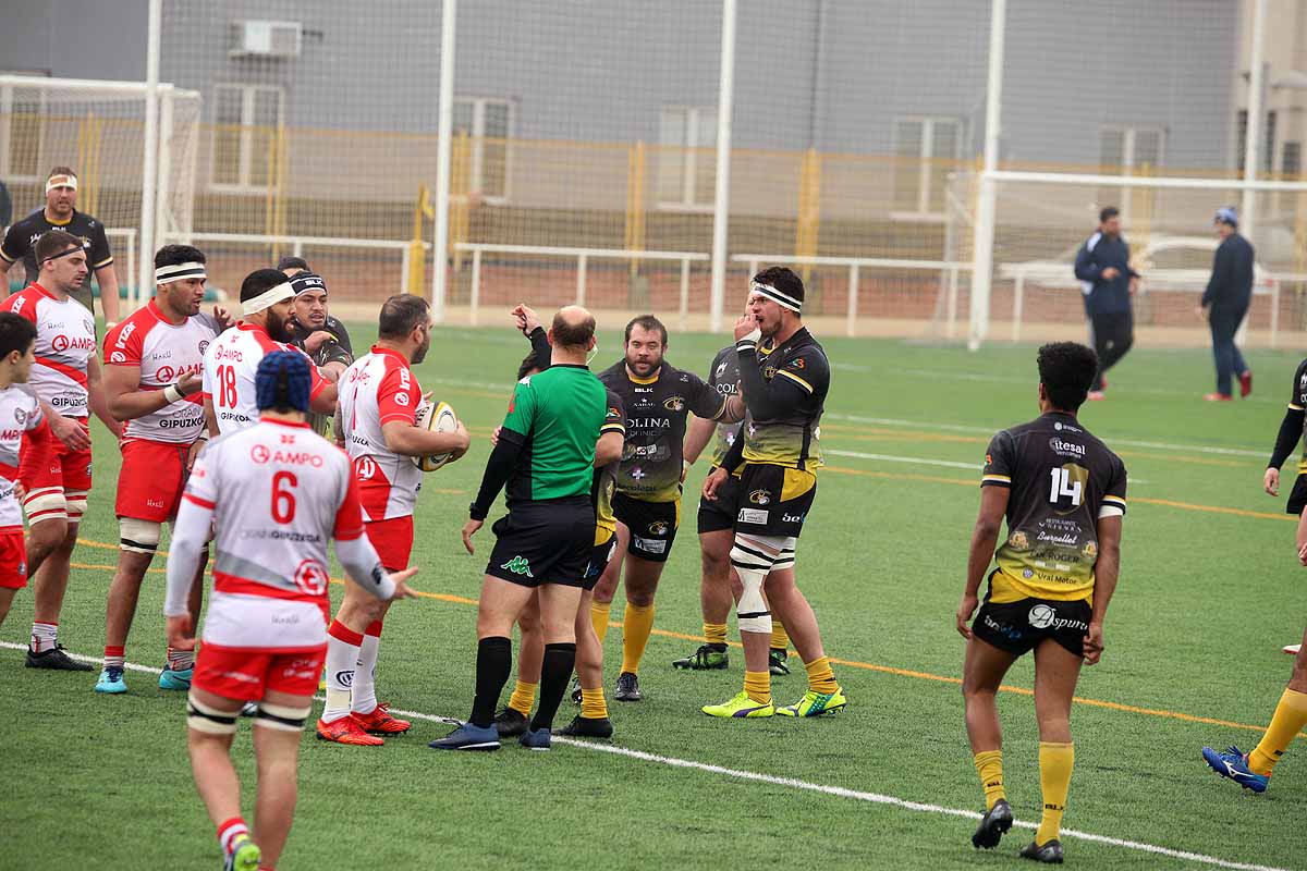 Fotos: Así ha sido la derrota del UBU Colina Clinic ante el Ampo Ordizia