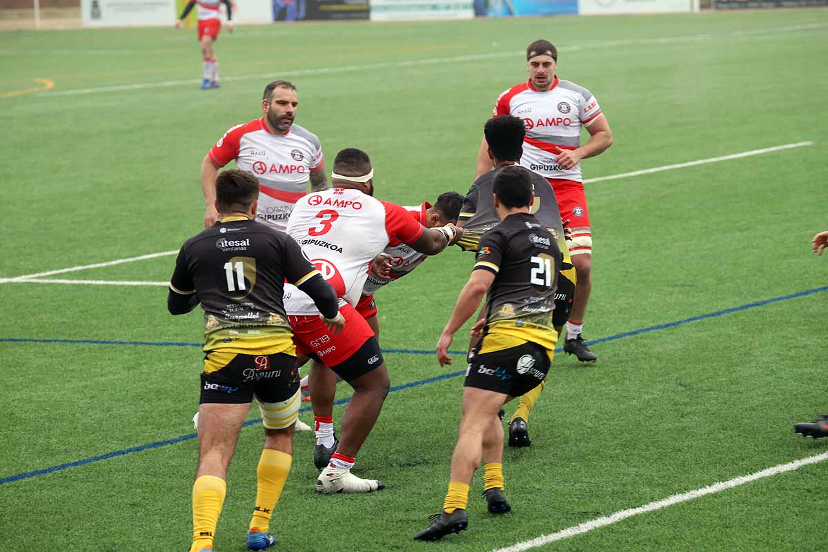 Fotos: Así ha sido la derrota del UBU Colina Clinic ante el Ampo Ordizia