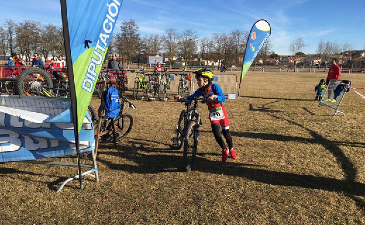 Duatlón de Fuentespina menores, en la pasada edición. S. G.