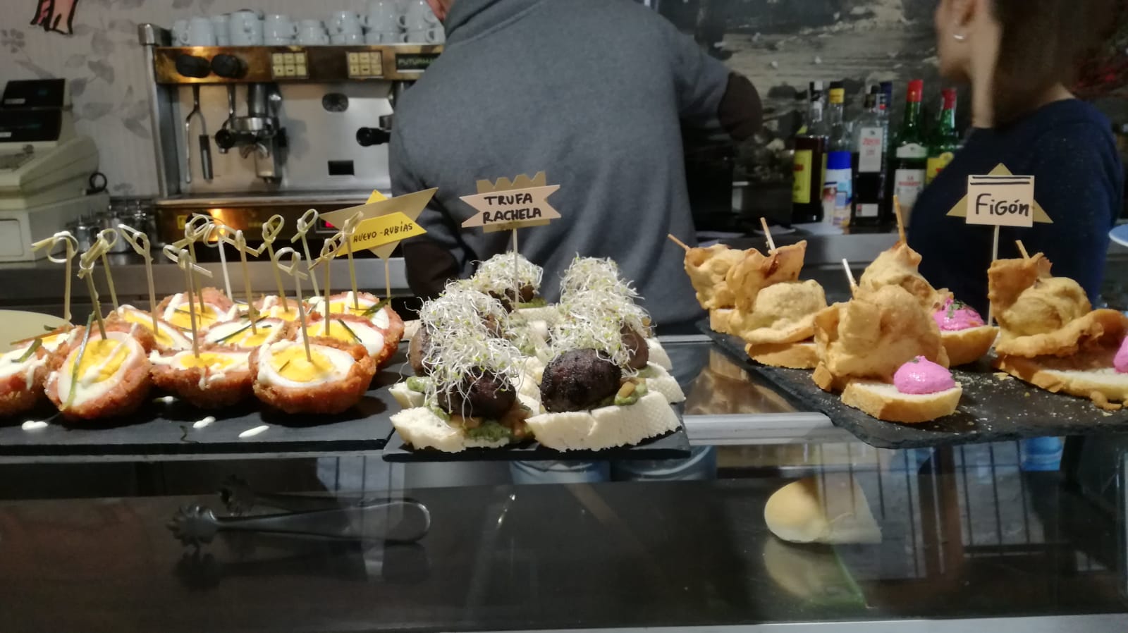 Fiesta de la matanza en Covarrubias en ediciones pasadas. 