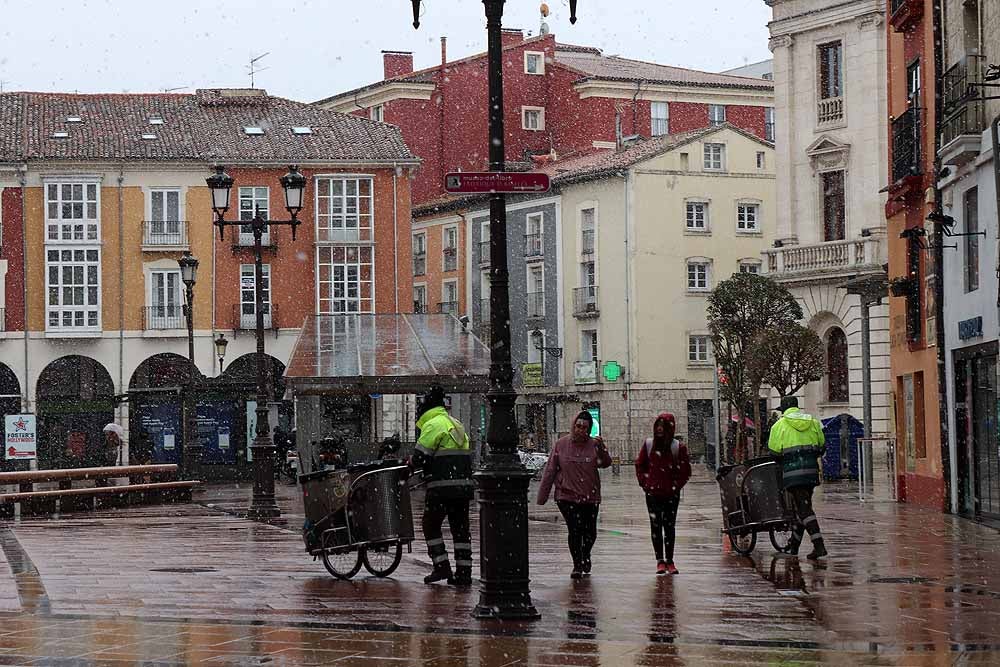 Fotos: La nieve llega a Burgos