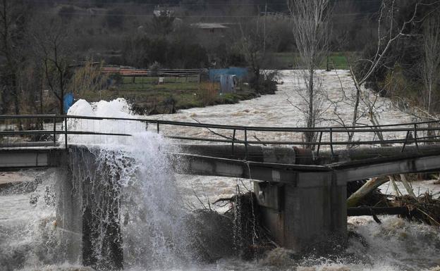 El río Angles, cerca de Girona, desbordado tras el paso de 'Gloria'.