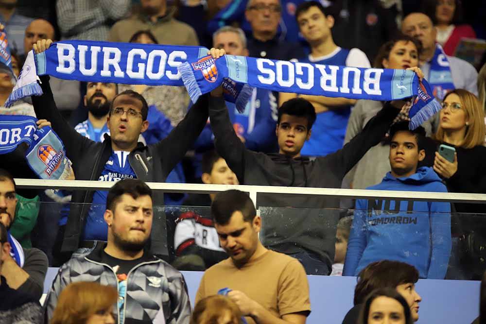 Un completo Coliseum no sirvió para que el San Pablo sumara una nueva victoria.