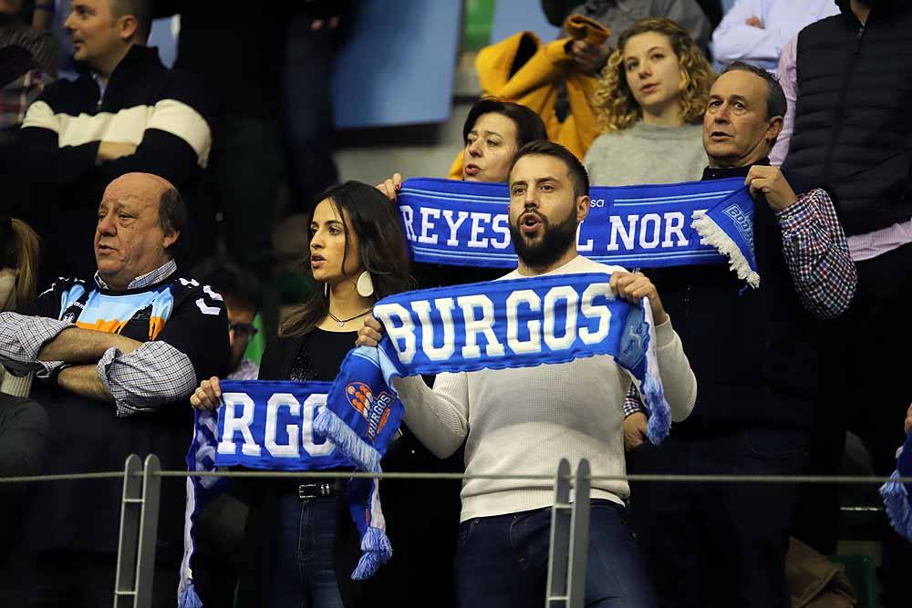 Un completo Coliseum no sirvió para que el San Pablo sumara una nueva victoria.