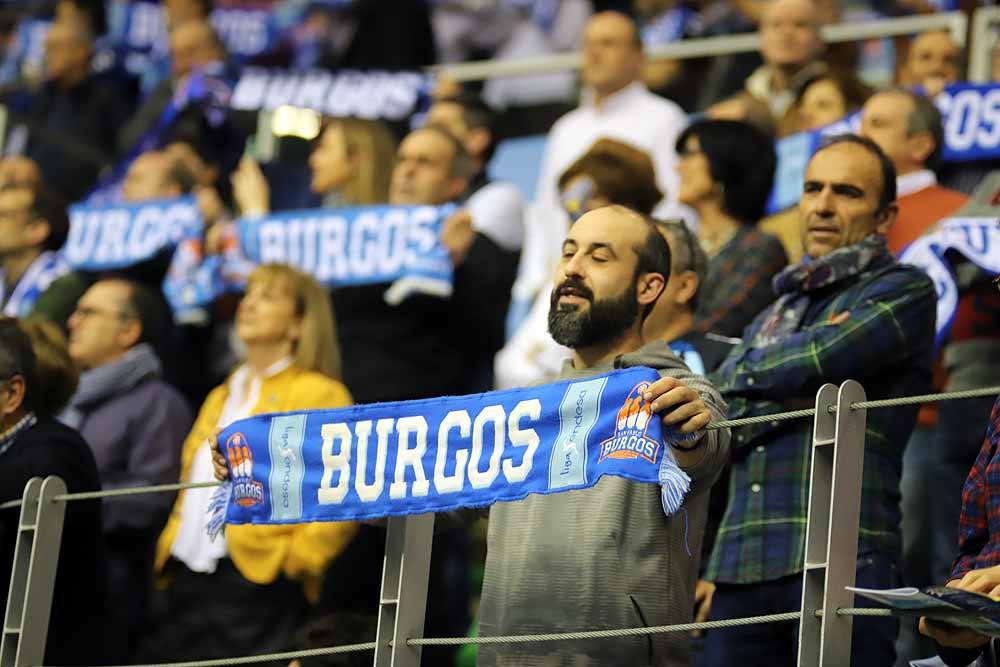 Un completo Coliseum no sirvió para que el San Pablo sumara una nueva victoria.