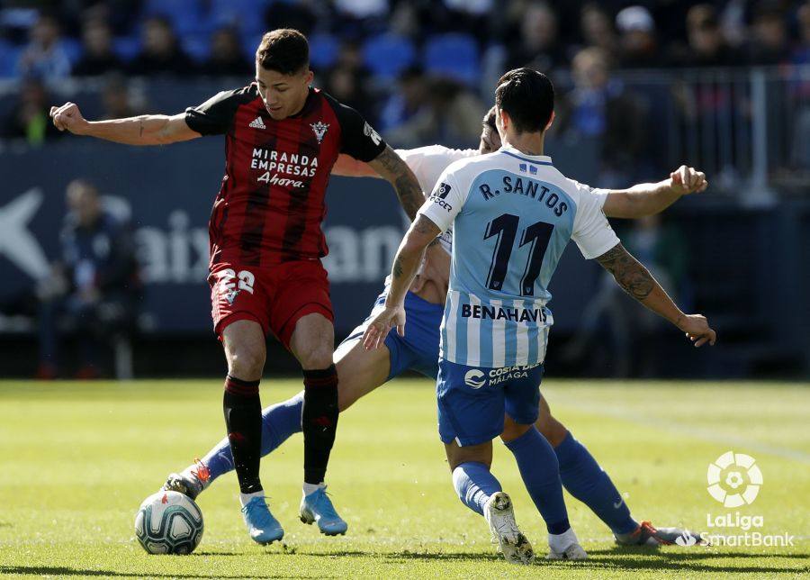 Andaluces y burgaleses empataron a dos en La Rosaleda.