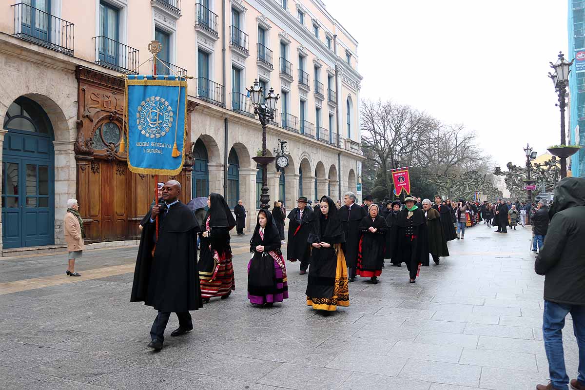 Fotos: La ciudadanía burgalesa desfila para honrar a su patrón San Lesmes Abad