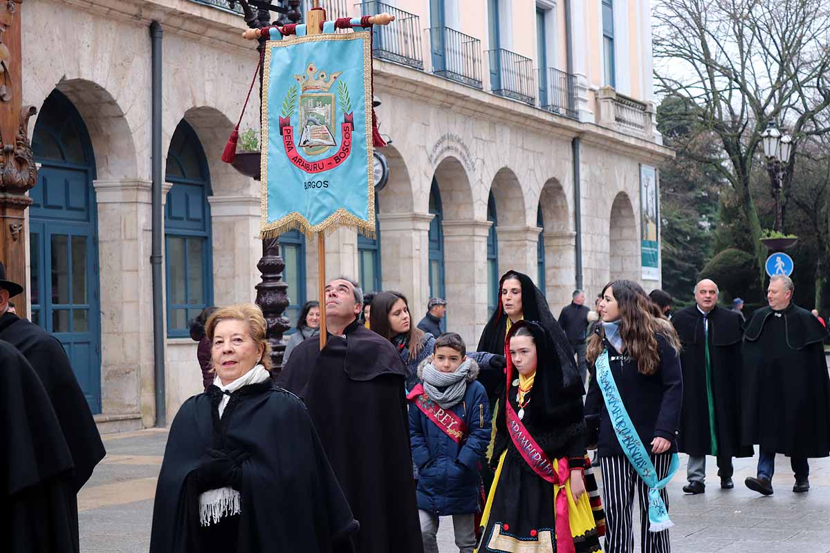 Fotos: La ciudadanía burgalesa desfila para honrar a su patrón San Lesmes Abad