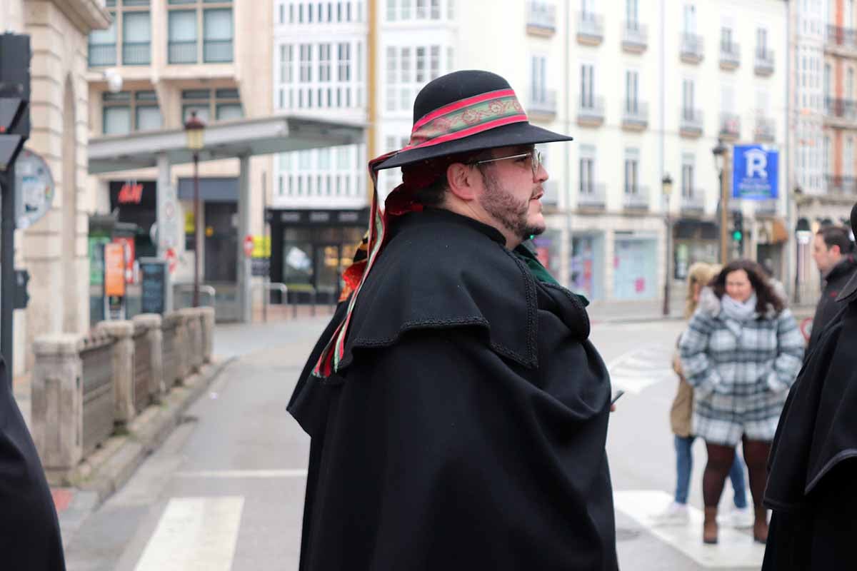 Fotos: La ciudadanía burgalesa desfila para honrar a su patrón San Lesmes Abad