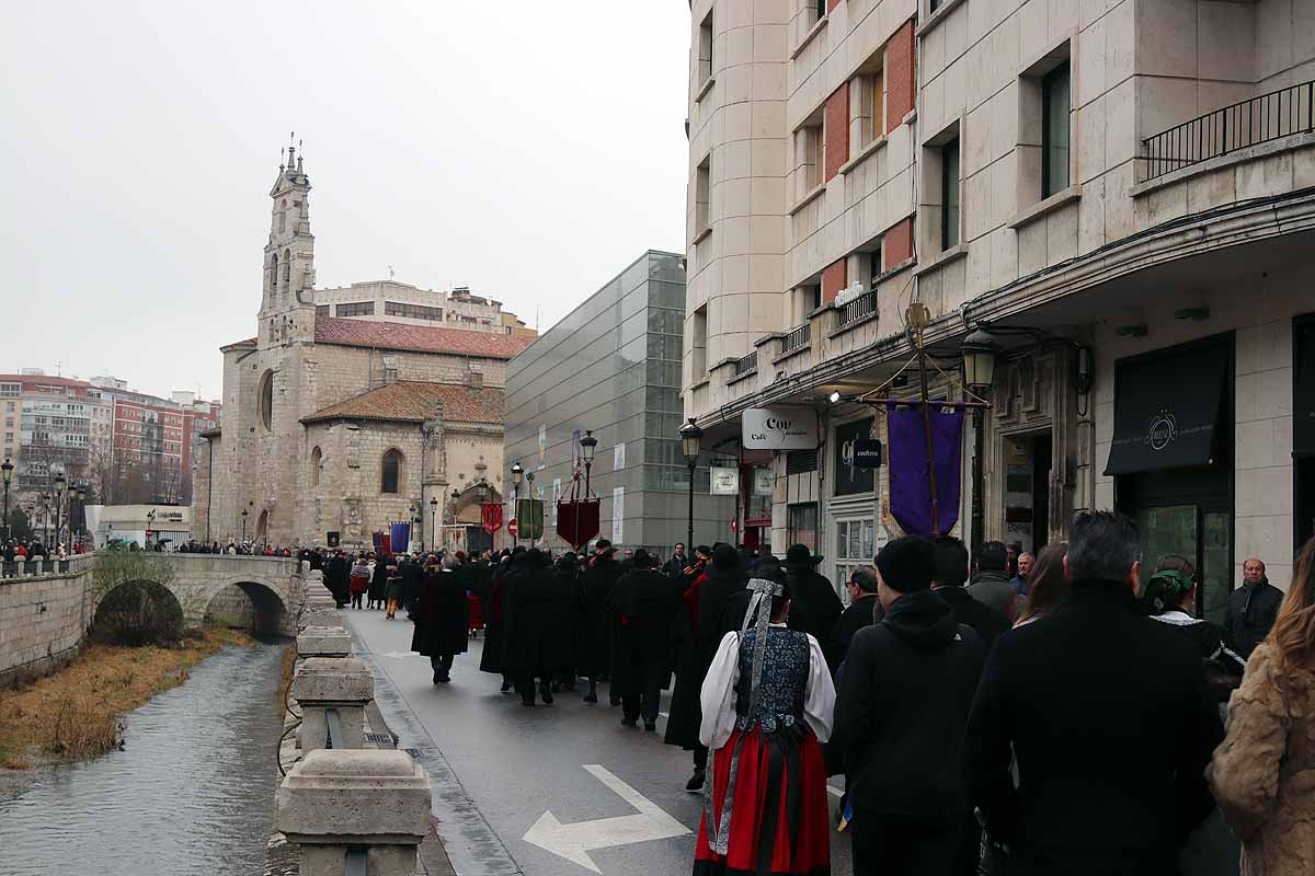 Fotos: La ciudadanía burgalesa desfila para honrar a su patrón San Lesmes Abad