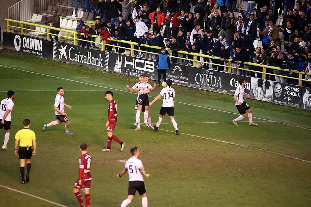 Fotos: Imágenes del encuentro entre el Burgos CF y la Cultural Leonesa