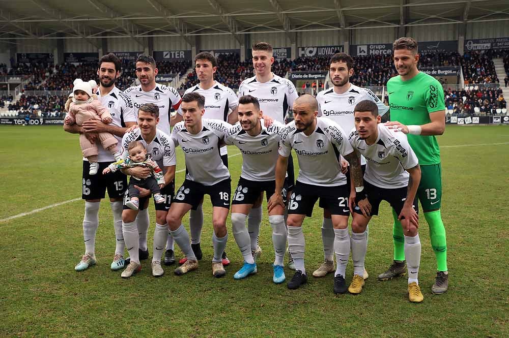 Fotos: Imágenes del encuentro entre el Burgos CF y la Cultural Leonesa