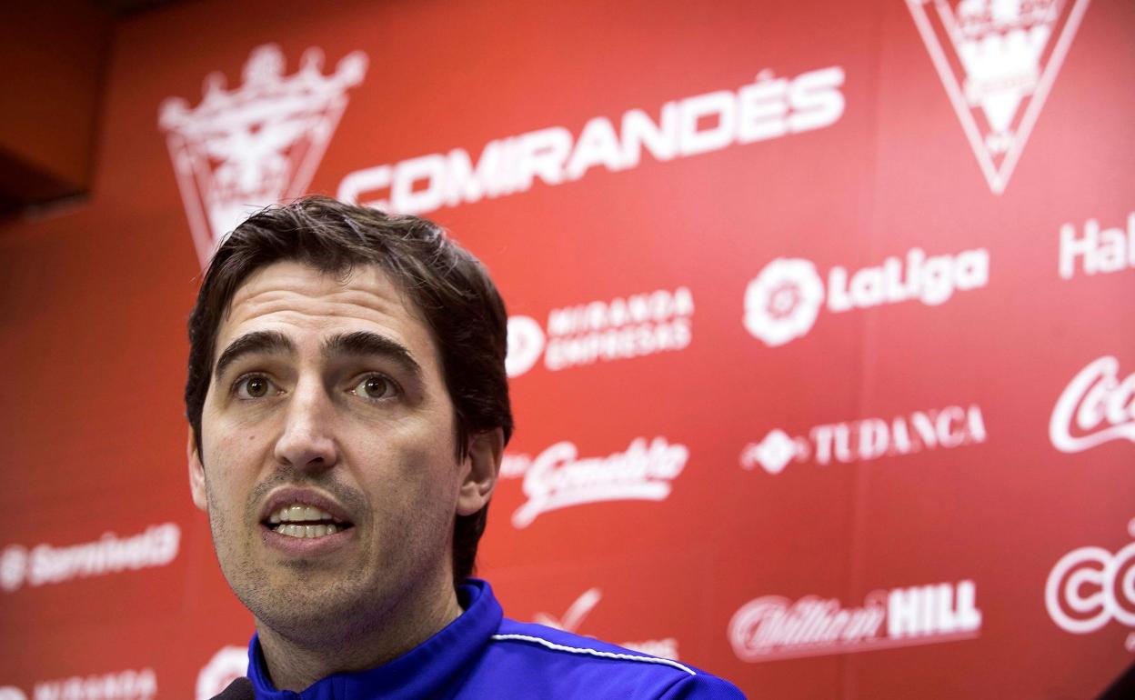 Andoni Iraola, técnico del Mirandés. 