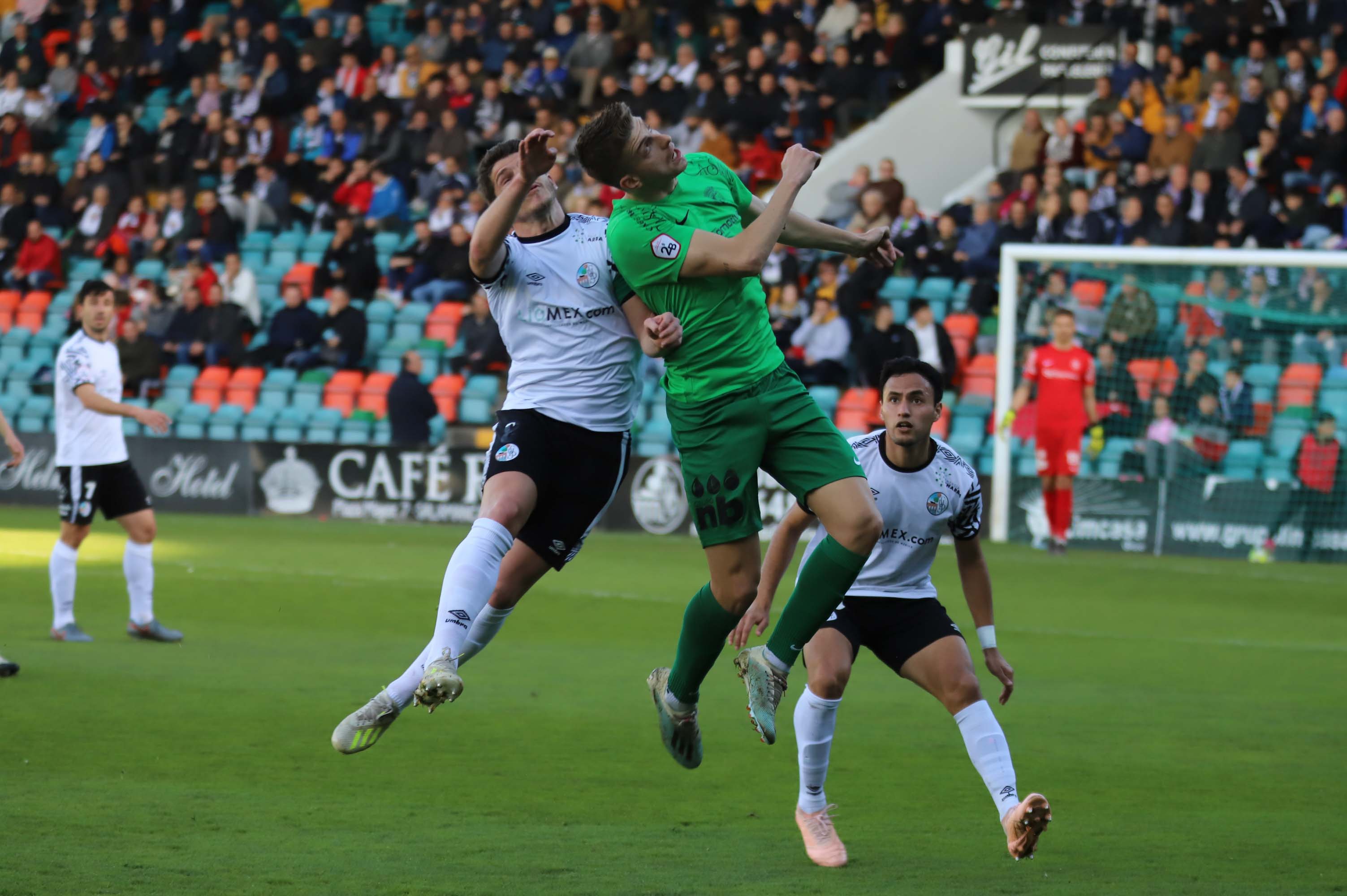 Fotos: Imágenes del encuentro entre el Burgos CF y el Salamanca CF UDS