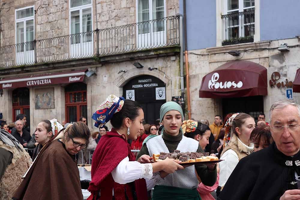 Fotos: Los Cucos celebran con los burgaleses su Fiesta de la Matanza