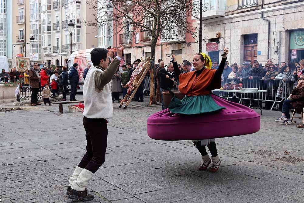 Fotos: Los Cucos celebran con los burgaleses su Fiesta de la Matanza