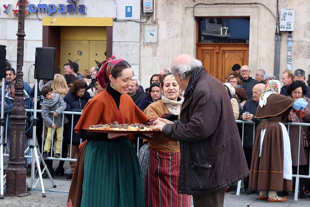 Fotos: Los Cucos celebran con los burgaleses su Fiesta de la Matanza