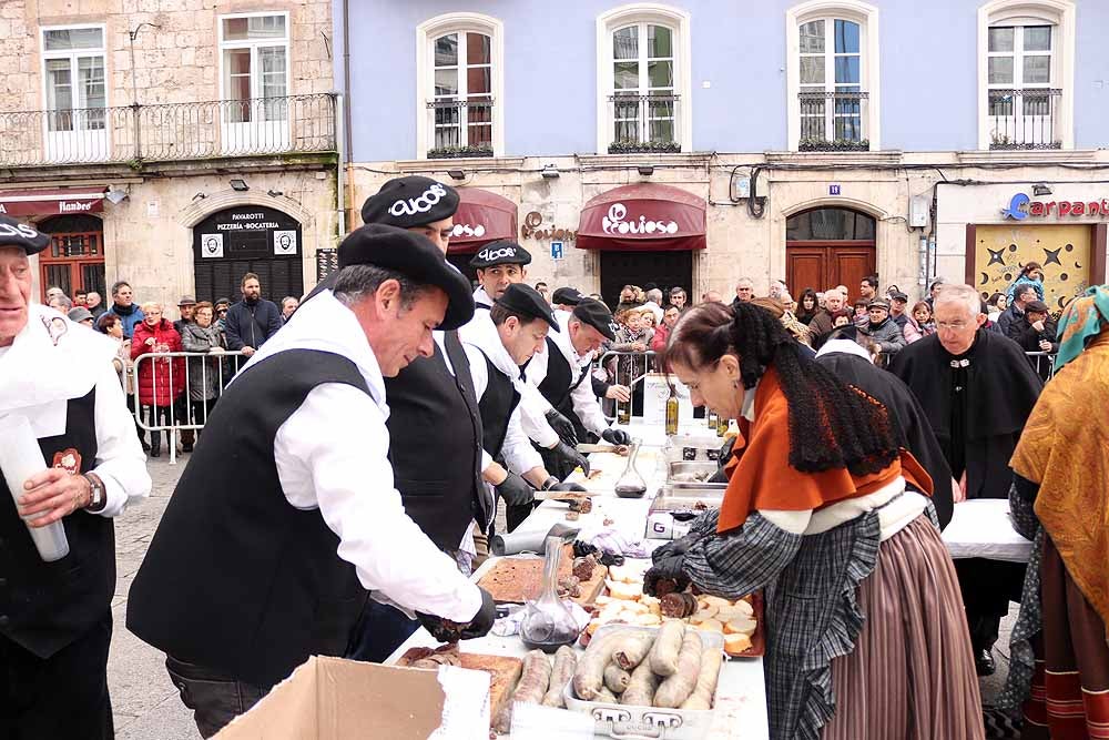 Fotos: Los Cucos celebran con los burgaleses su Fiesta de la Matanza