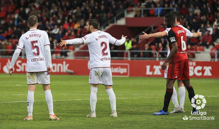 Fotos: Imágenes del partido de liga entre el Mirandés y el Albacete