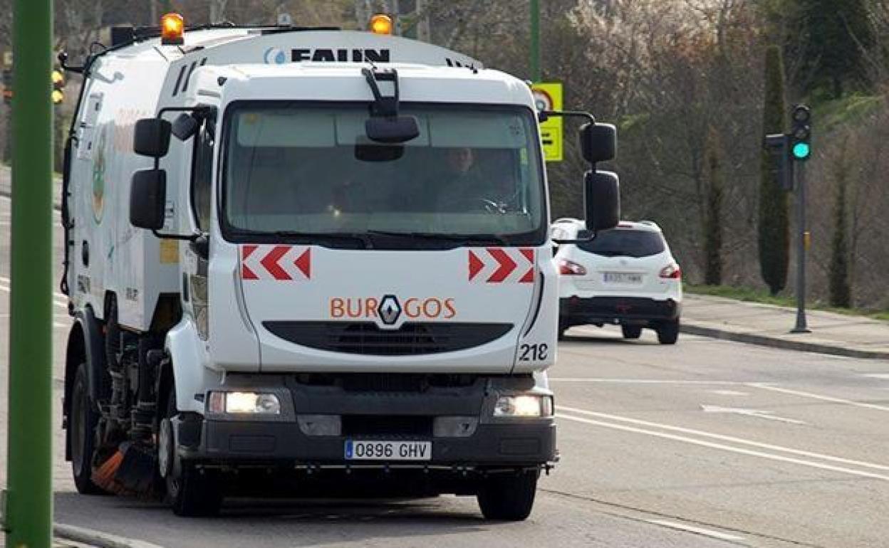 El servicio de recogida de basuras es uno de los que recibe más quejas de los ciudadanos