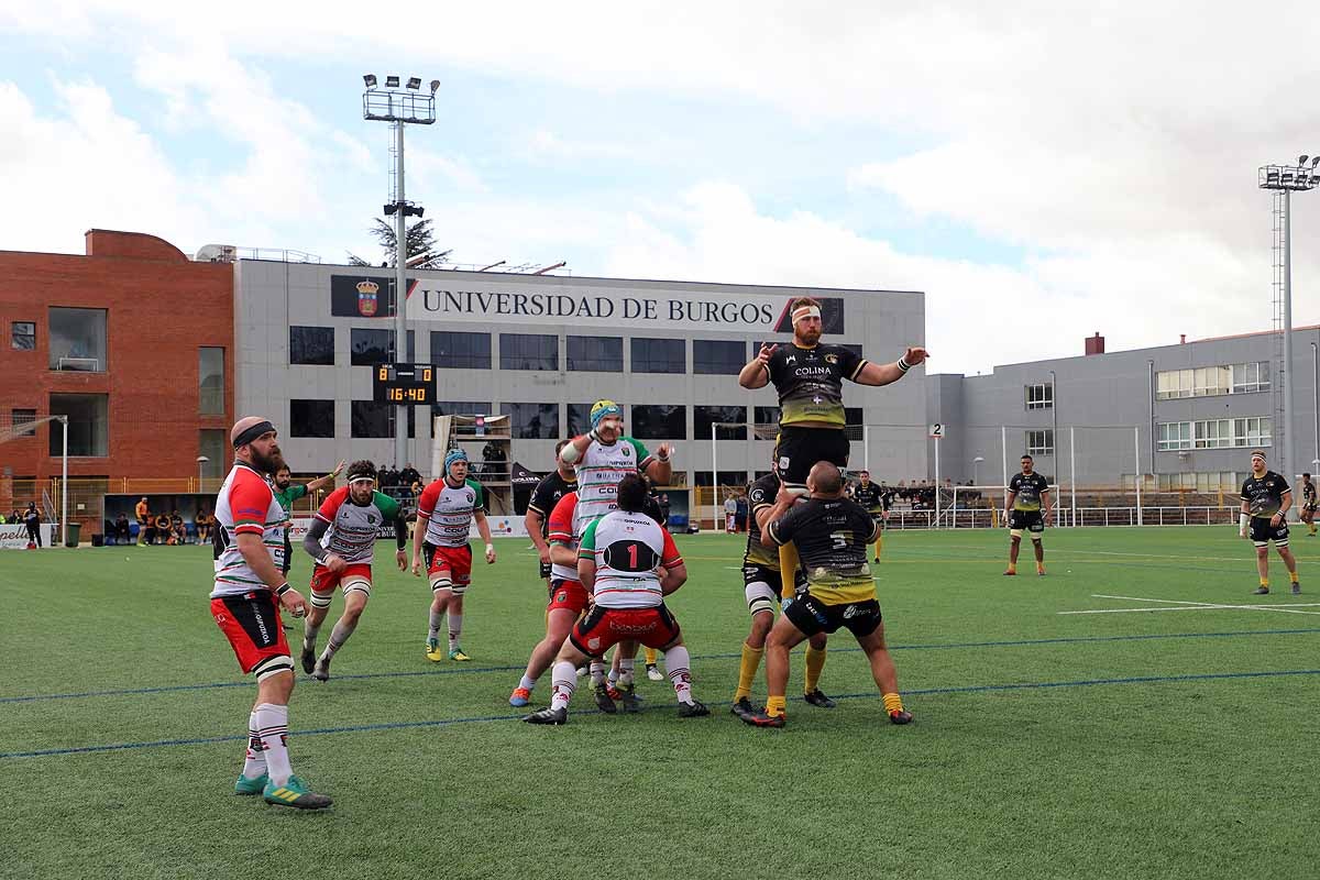 La afición se entregó con los gualdinegros que cosecharon otra victoria en casa.