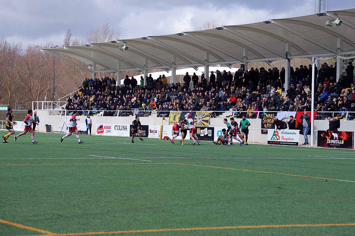 La afición se entregó con los gualdinegros que cosecharon otra victoria en casa.