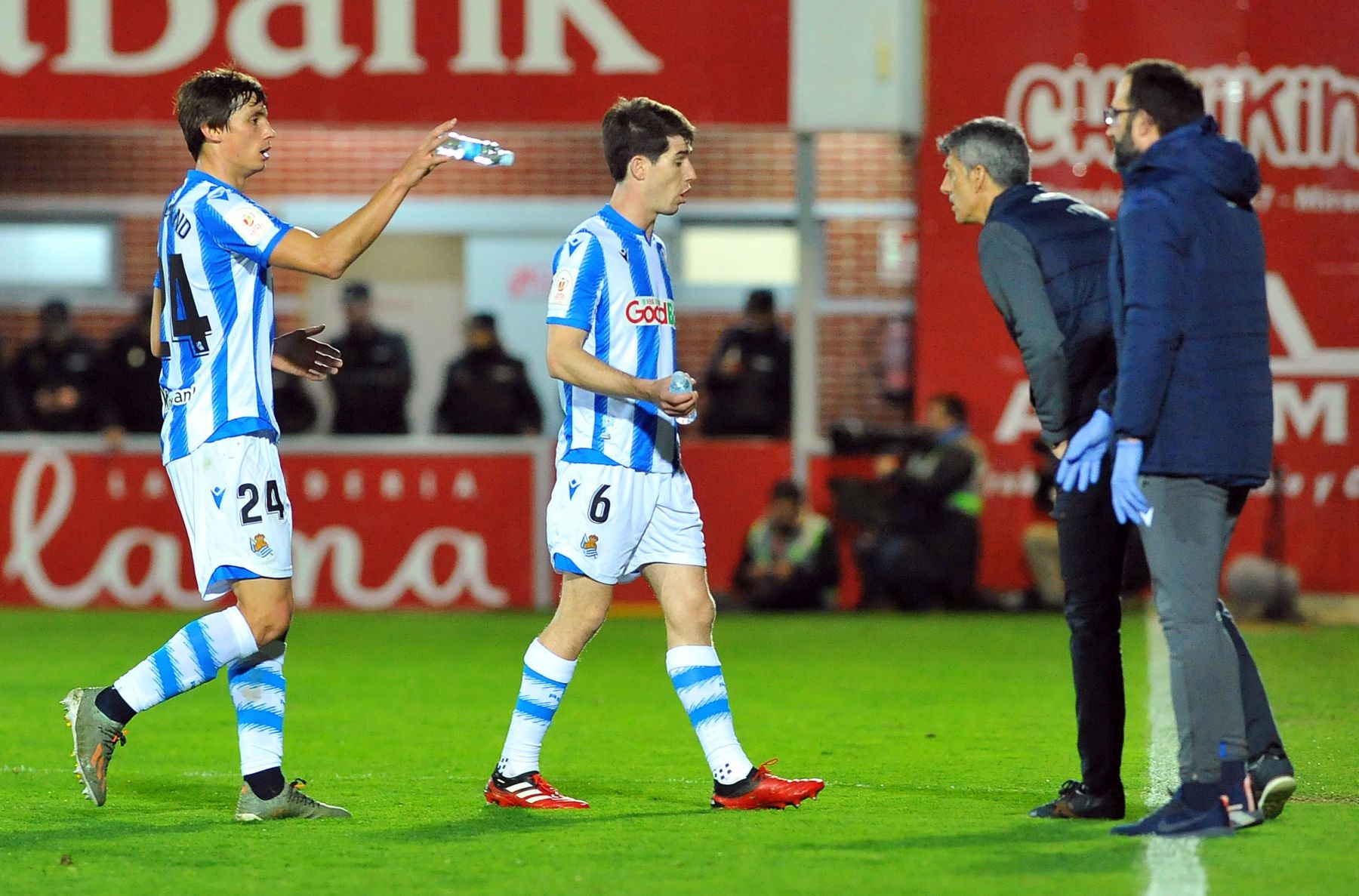Fotos: La Real Sociedad pone fin al sueño copero del Mirandés