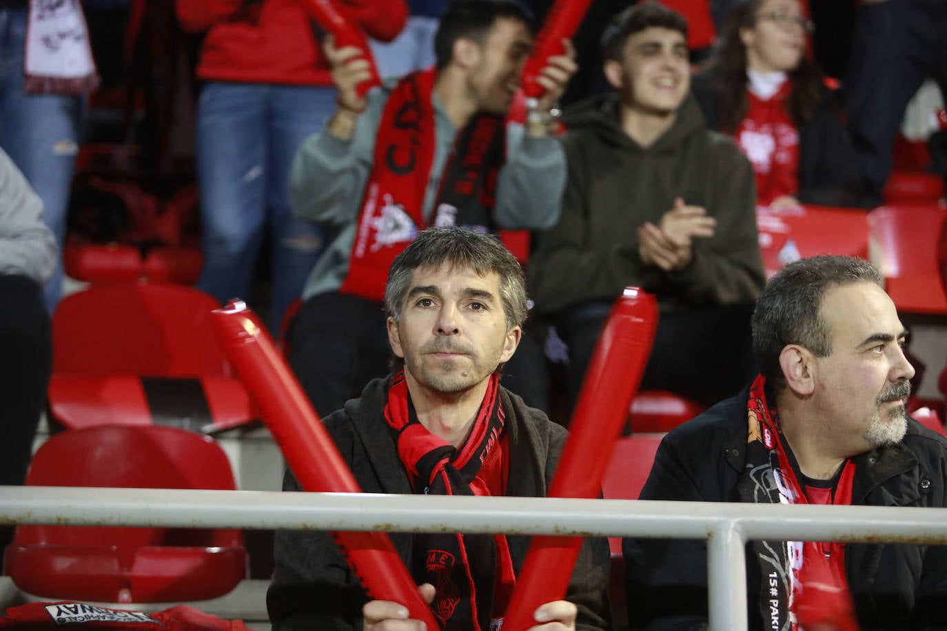 Fotos: Anduva vibra con su equipo a pesar de la derrota