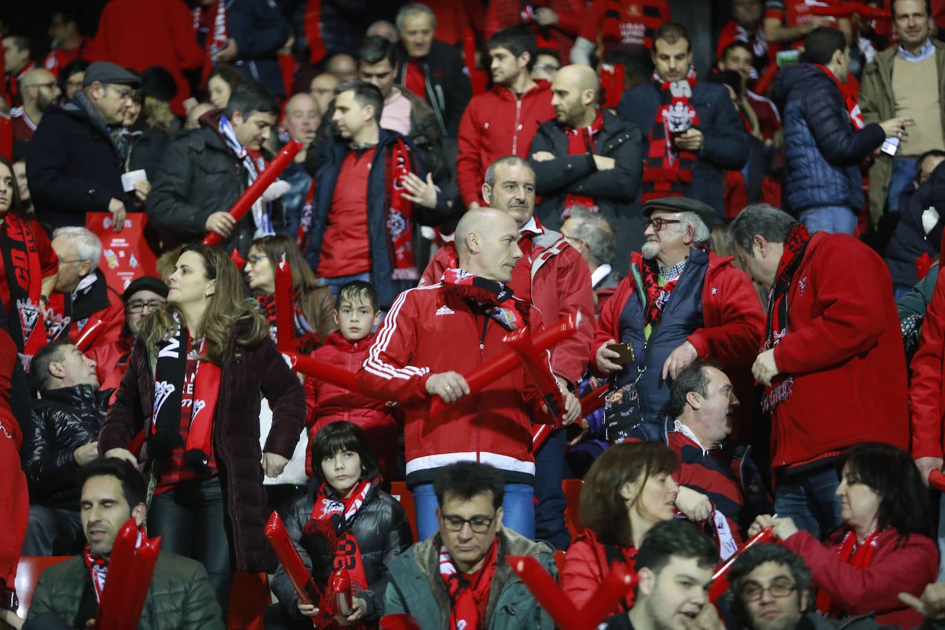 Fotos: Anduva vibra con su equipo a pesar de la derrota