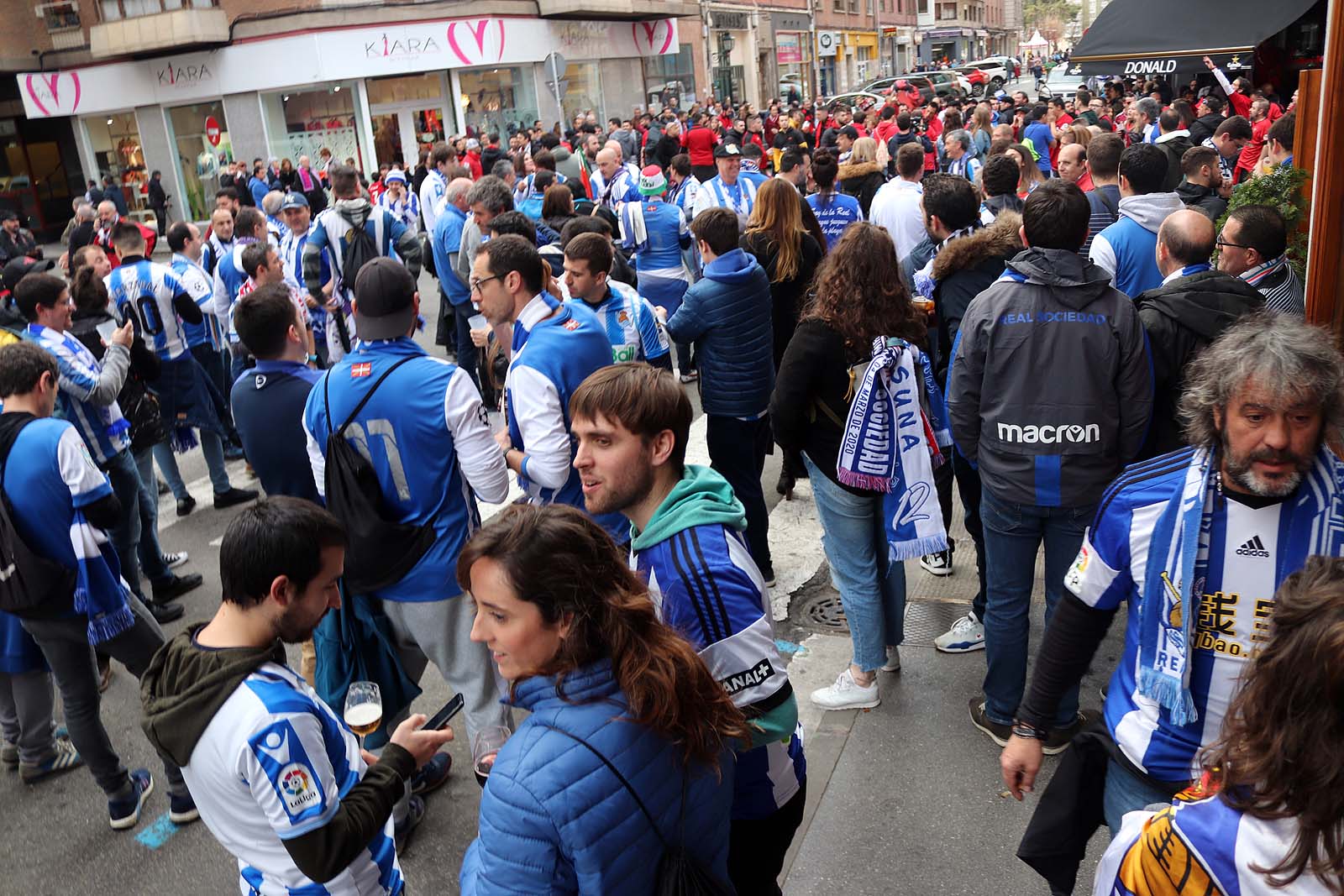Fotos: La marea txuri urdin llega a Miranda