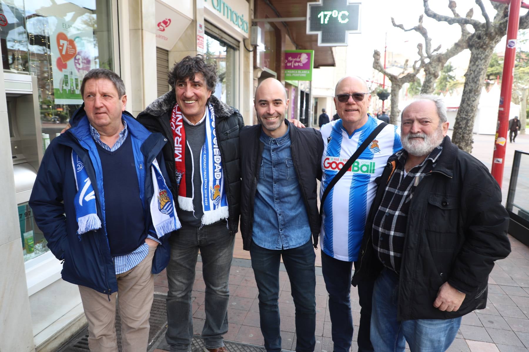 Fotos: La marea txuri urdin llega a Miranda