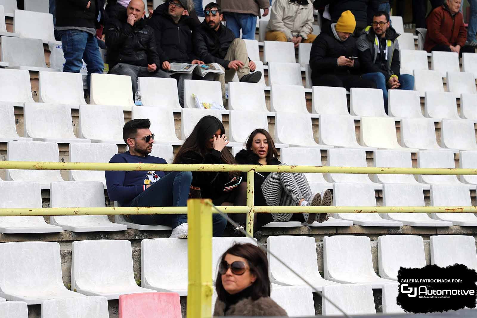 Buena entrada en El Plantío para ver el empate entre los burgaleses y vascos.