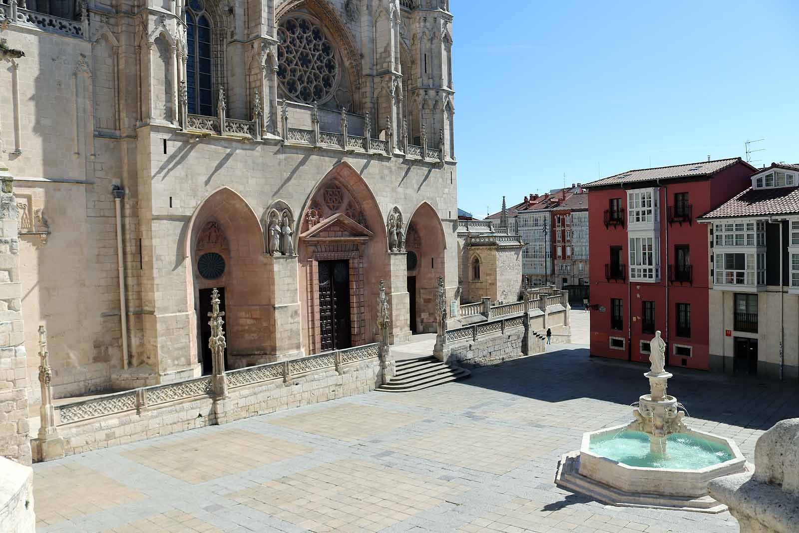 Fotos: Burgos, vacía ante el estado de Alarma Sanitaria por el coronavirus