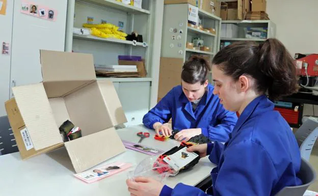 Autismo Burgos mantiene el contacto con sus familias durante el confinamiento