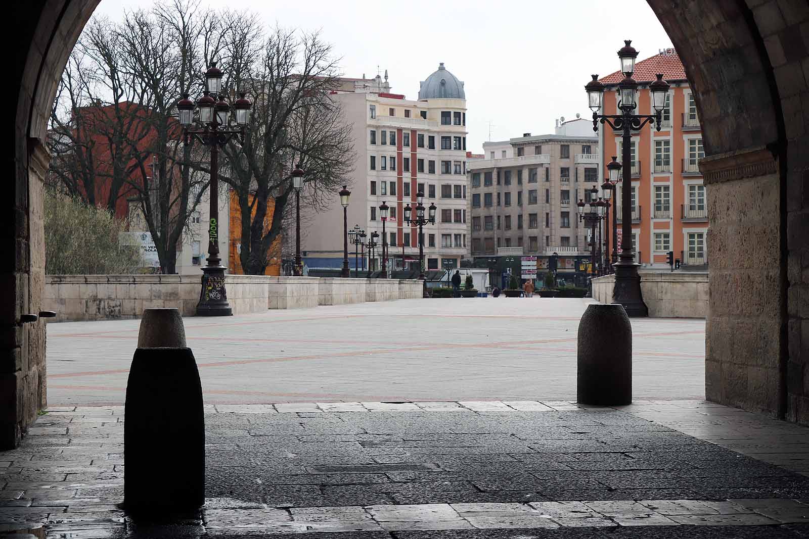 Fotos: Burgos continúa en calma en el quinto día de confinamiento obligado