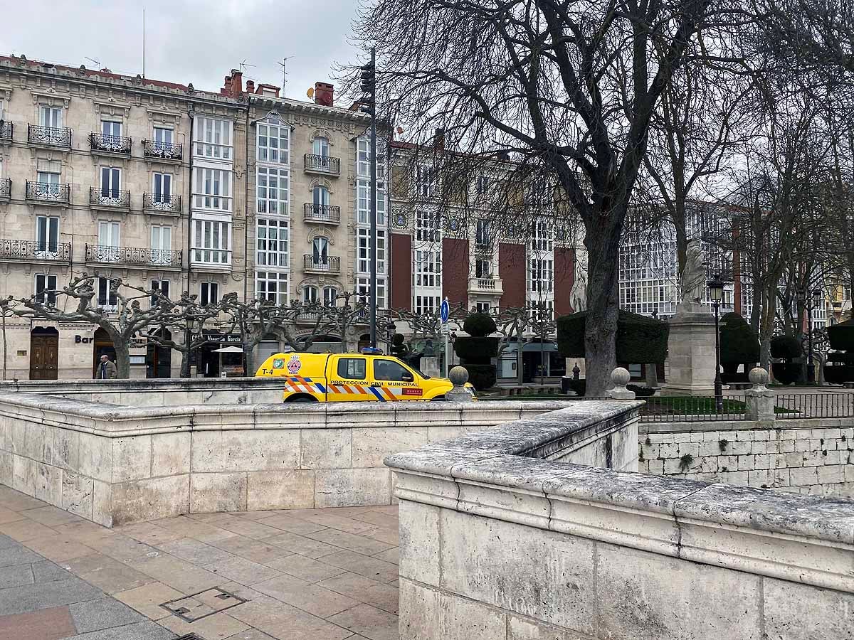 Es cada vez más habitual ver a la ciudadanía con mascarilla.